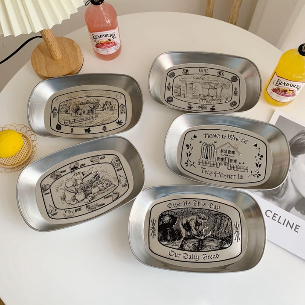 Food And Snacks For Picnic - 2 STUKS Vintage Amerikaanse blikken dienblad
